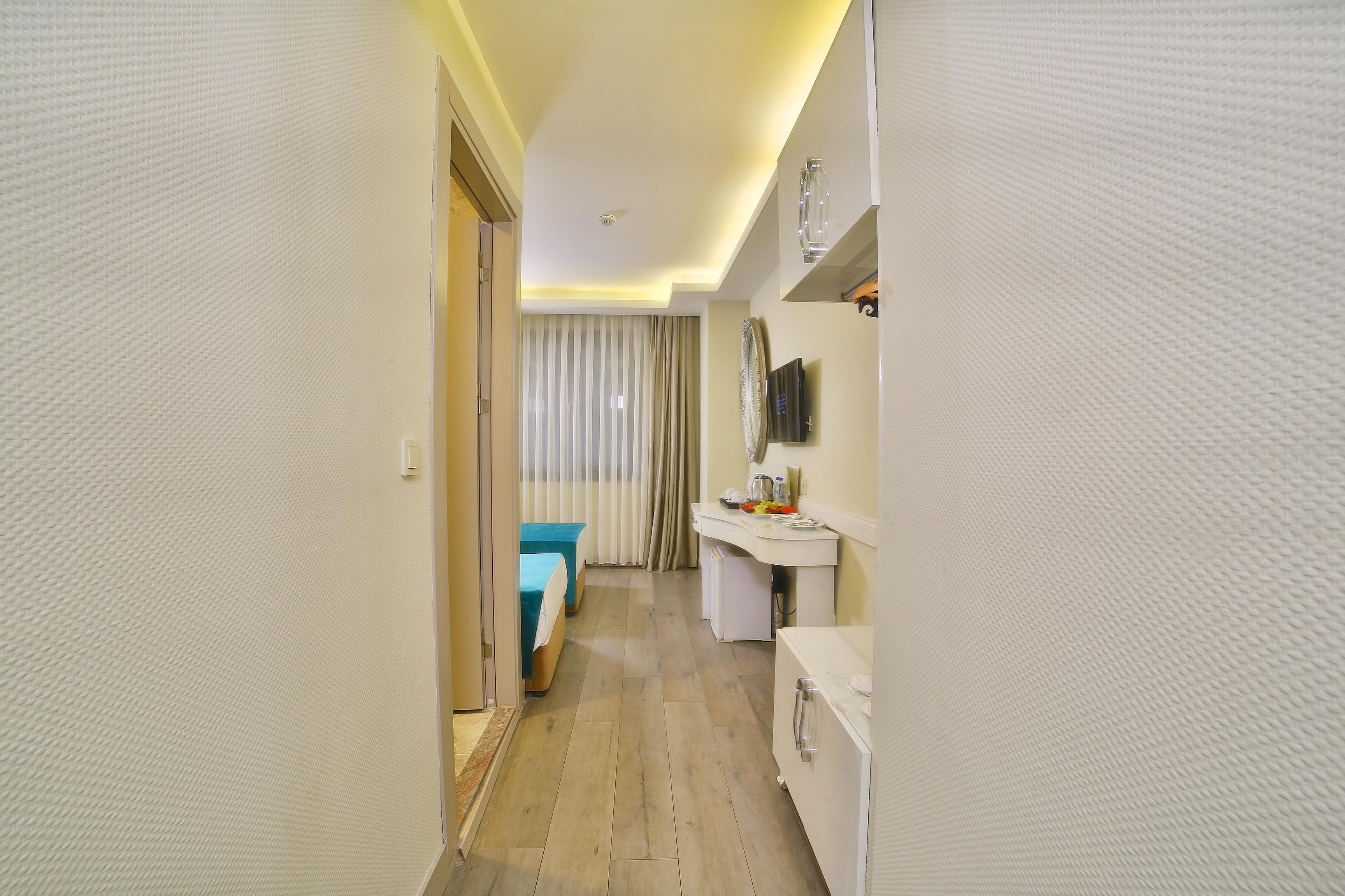 Hotel Amara Old & 3*