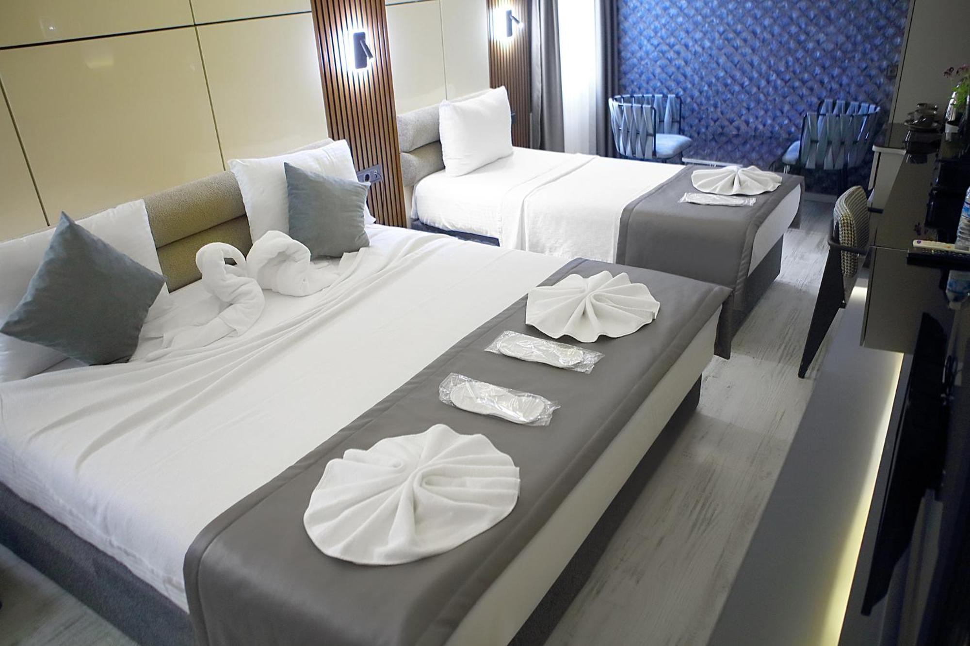 Hotel Amara Old & 3*